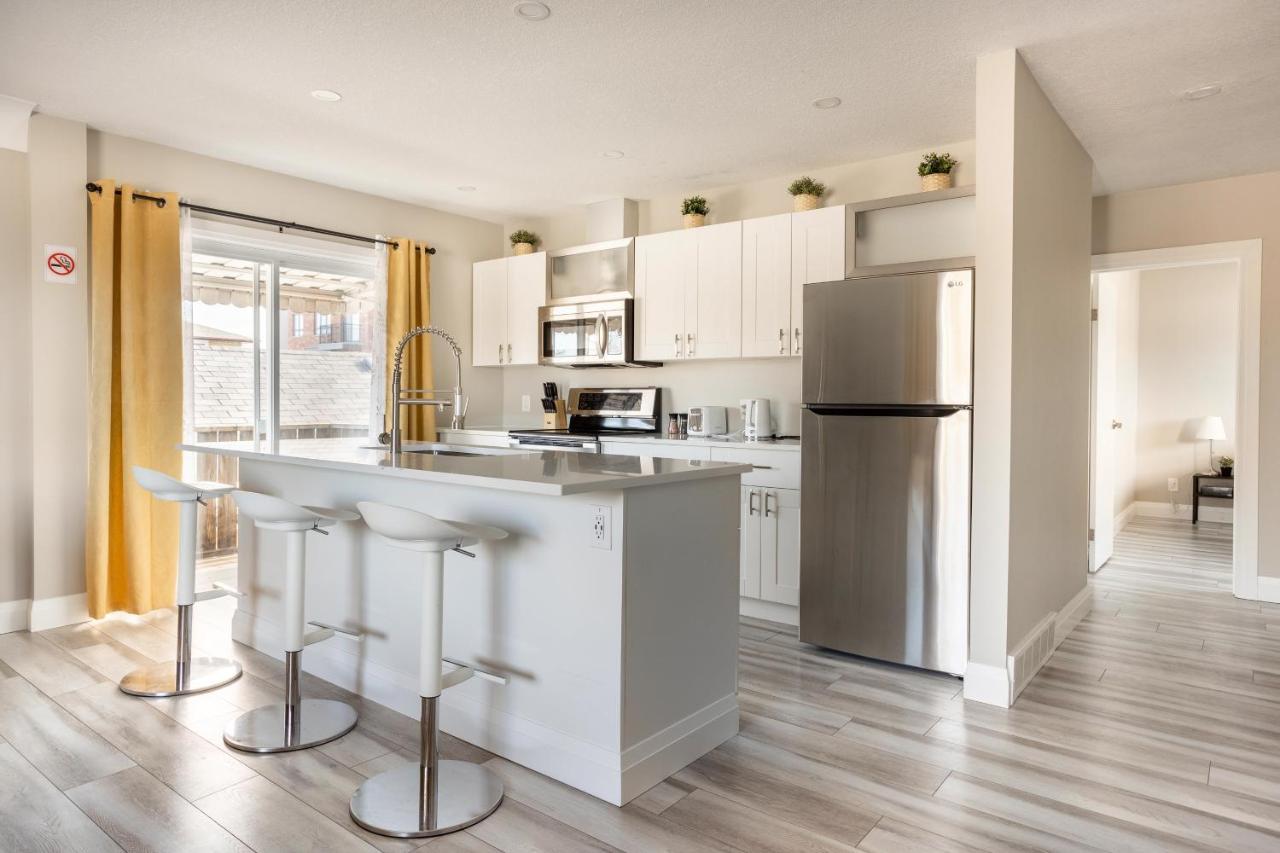 Entire 2 Bedroom Apartment Downtown - U3 Waterloo Esterno foto