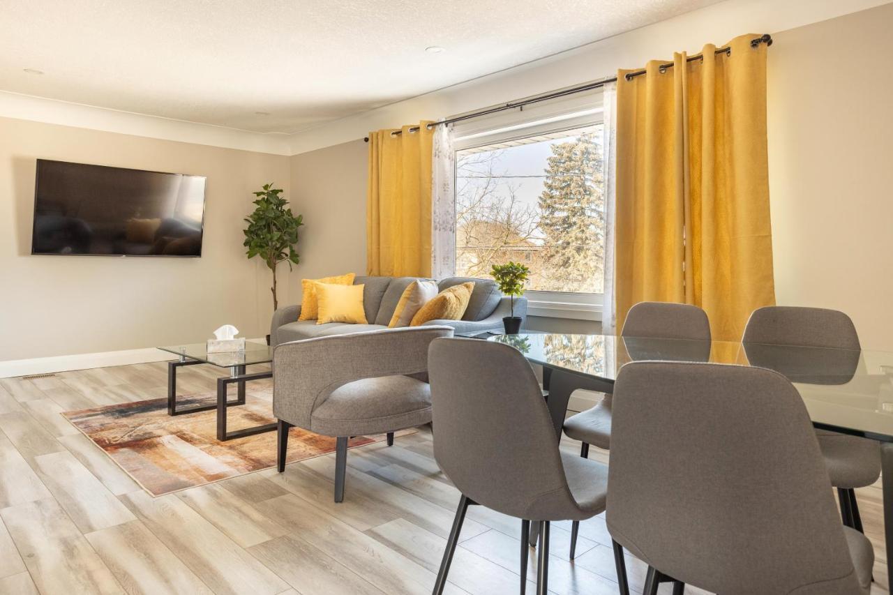 Entire 2 Bedroom Apartment Downtown - U3 Waterloo Esterno foto